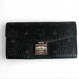 MCM Black Visetos Leather Chain Wallet Clutch